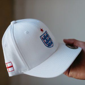 England Futbol National Soccer Team Fitted Cap Britain World Cup Hat L/XL